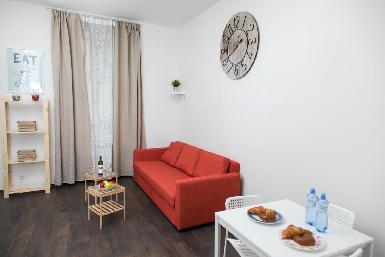 Welcome Apartments On Lublanska Praha Bagian luar foto